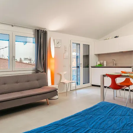 Casa Lugana 20 - Monolocale Con Piscina Fronte דירה *