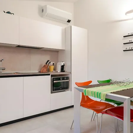 Casa Lugana 20 - Monolocale Con Piscina Fronte